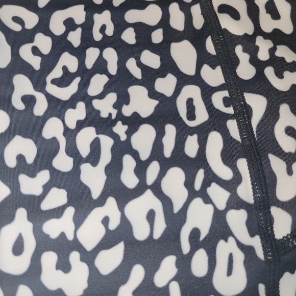 Zyia light and tight 7/8 with pockets - Picture 2 of 5